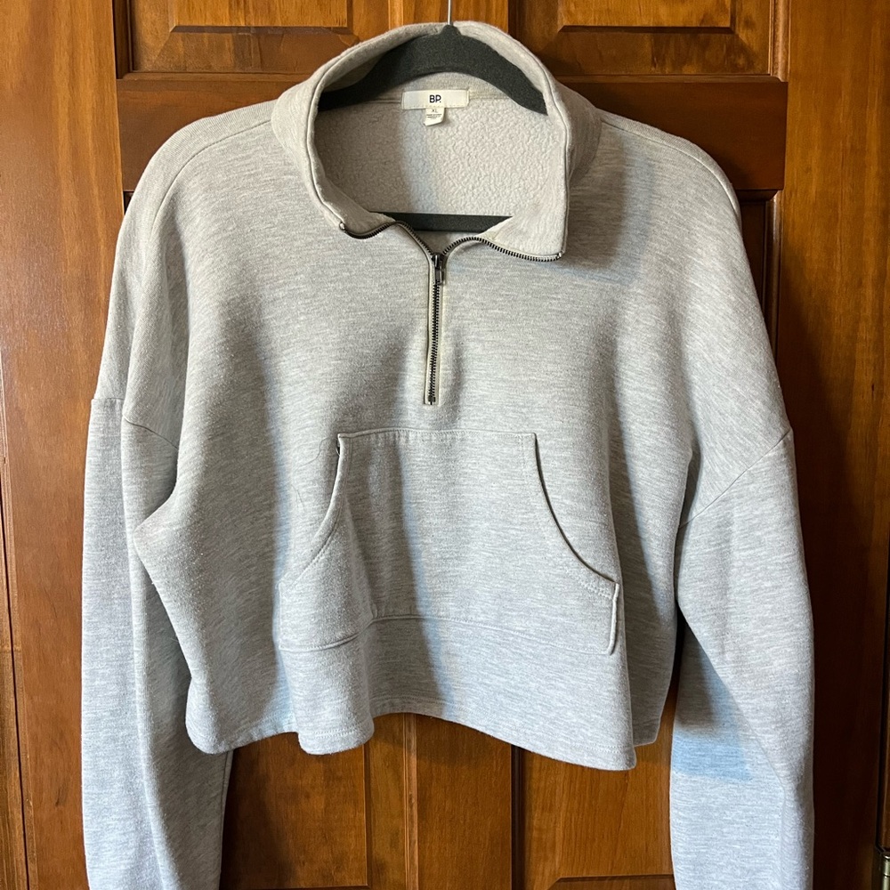 BP Cropped Quarter Zip Gray size XL